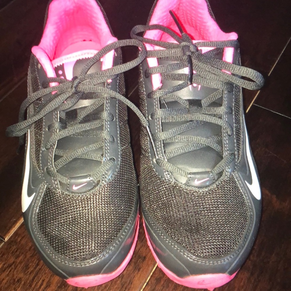 Nike women’s lacrosse shoes